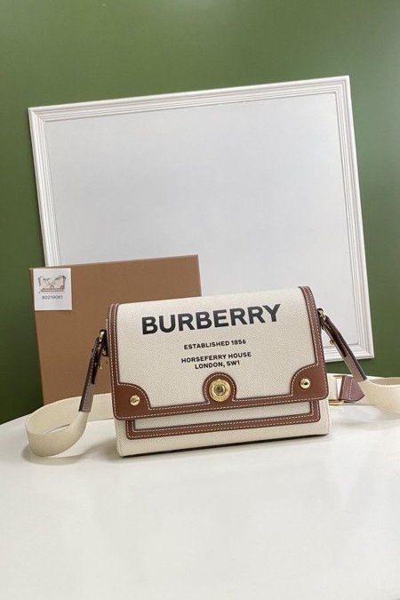 شنطة - Burberry / شامل علبة كوبي عالي